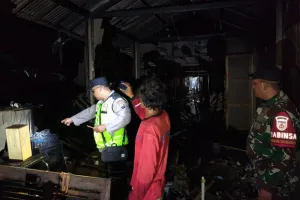 Rumah Warga di Adiwarno Kebumen Terbakar, Diduga Akibat Korsleting Listrik