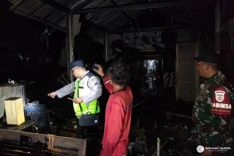 Rumah Warga di Adiwarno Kebumen Terbakar, Diduga Akibat Korsleting Listrik