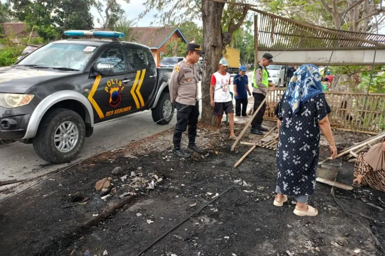 Warung Kopi Milik Warga Pekunden Kutowinangun Ludes Terbakar, Kerugian Capai Rp10 Juta