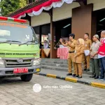 Musim Kemarau Panjang, Bupati Lilis Nuryani Berangkatkan Armada Droping Air Bersih untuk 11 Desa di Kebumen
