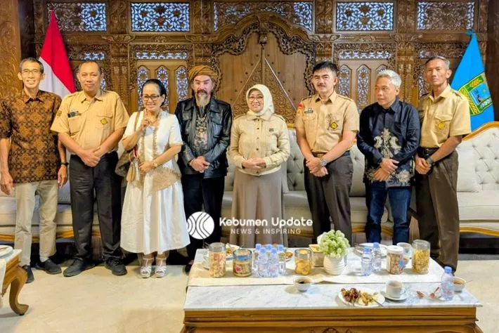 Master Limbad Sambangi Pendopo Kabumian, Sampaikan Niat Khusus ke Bupati Kebumen 