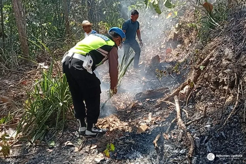 Lahan 1,3 Hektare di Grenggeng Kebumen Terbakar, Diduga Akibat Bakar Sampah Ditinggal Pergi