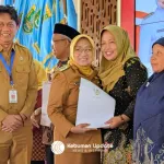 Pemkab Kebumen Serahkan Tali Asih bagi 135 ASN Purnatugas