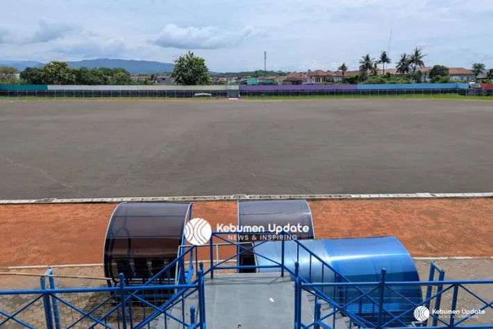 Yang Ditunggu-Tunggu Akhirnya Datang, Pengerjaan Rumput Stadion Chandradimuka Dimulai!