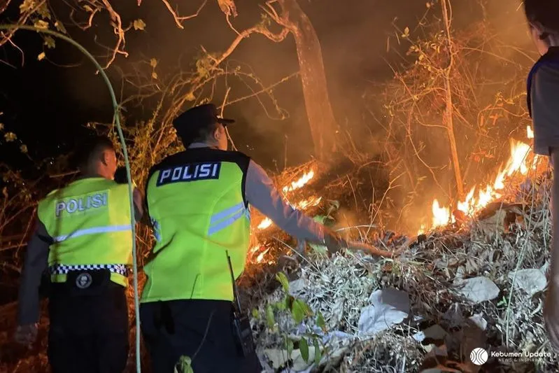 Lahan 1,4 Hektare di Karanggayam Kebumen Terbakar