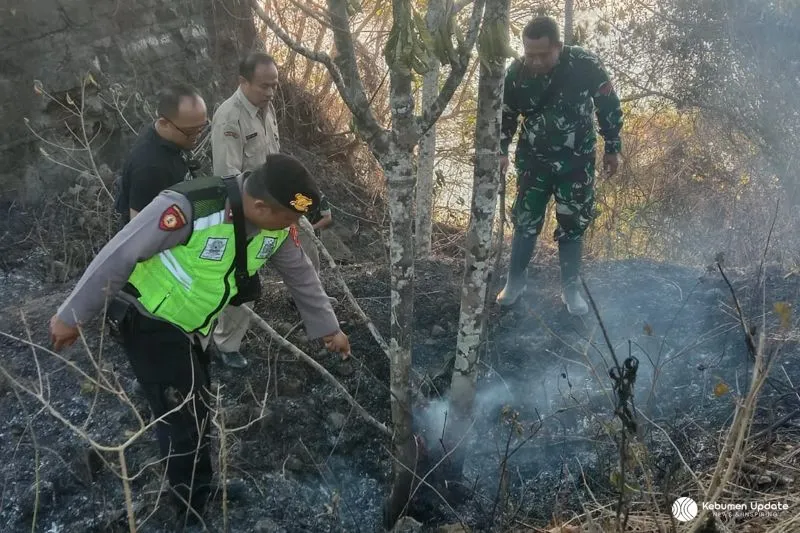 Lahan Seluas 2.000 Meter Persegi di Sruweng Kebumen Terbakar