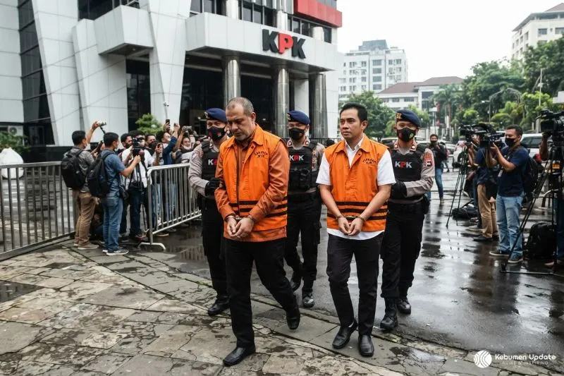 Fahd El Fouz dan Arif Sugiyanto Jalani Pemeriksaan Perdana di KPK
