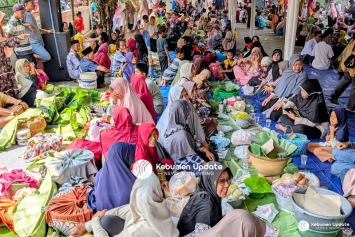 Warga Jatiroto Buayan Lestarikan Tradisi Selamatan Desa Tiap Tahun Lewat Kenduri Bersama
