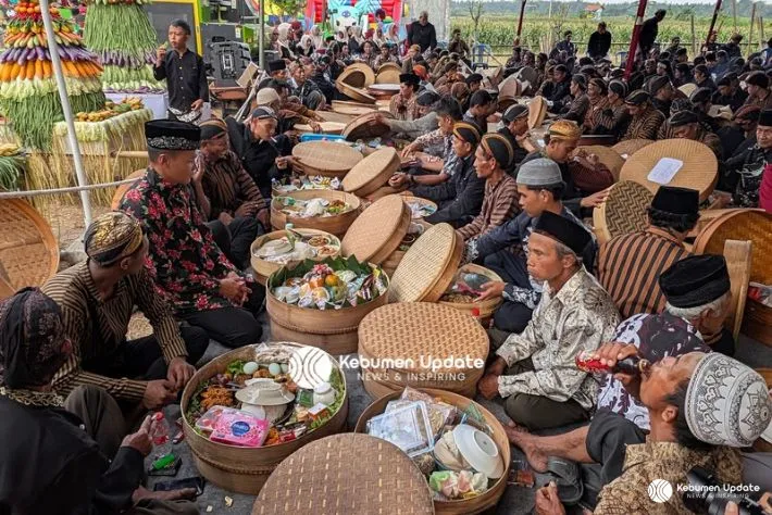 21 Tahun Pimpin Desa Adiwarno, Sang Kades Pamit Lewat Perayaan Merti Desa