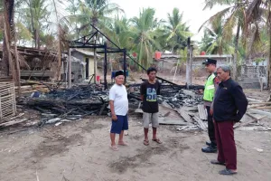 Diduga Lupa Cabut Mesin Gerinda, Rumah Warga Tambakmulyo Puring Dilalap Si Jago Merah