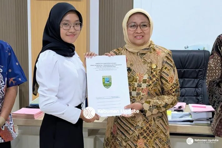Terima SK, 40 Tenaga Kesehatan dan Teknis di BLUD Kebumen Diminta Utamakan Keramahan