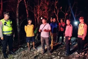 Medan Terjal, Tim Gabungan Padamkan Kebakaran Lahan Seluas Satu Hektare di Tugu Buayan